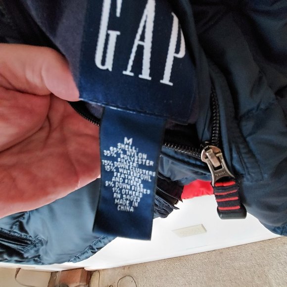 Gap Men's Blue Red Reversible Sleeveless Puffer Vest Full Zip Size M Y2K VTG! - Picture 5 of 11